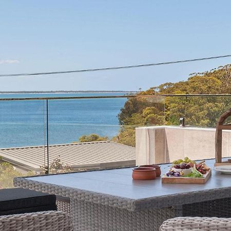 Dutchie'S Sand & Sea Beach House - Easy Walk To The Beach Nelson Bay Exterior photo