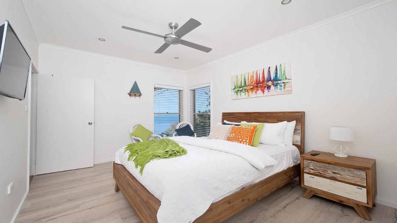 Dutchie'S Sand & Sea Beach House - Easy Walk To The Beach Nelson Bay Exterior photo